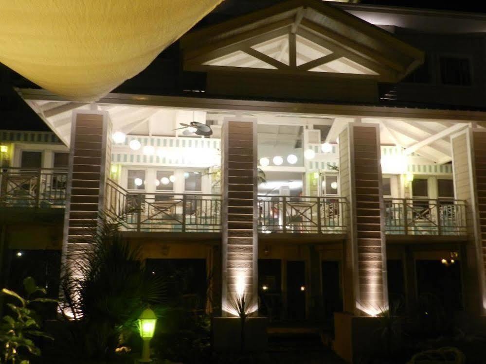 Club House Hotel فيلا كارلوس باز المظهر الخارجي الصورة